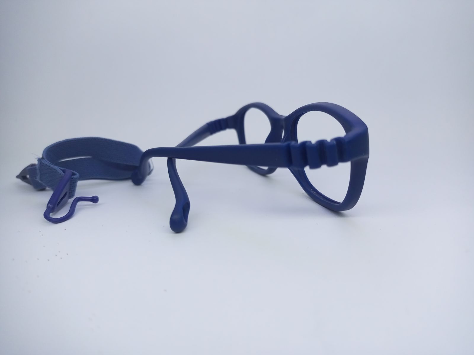 Silicon kids - Side View